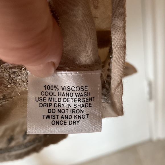 Beautiful blouse bought in Australia 🇦🇺 - Picture 7 of 7